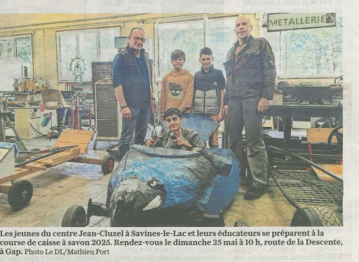 LA PRESSE EN PARLE :  CENTRE JEAN CLUZEL, les jeunes prêts à participer à la course de caisses à savon.